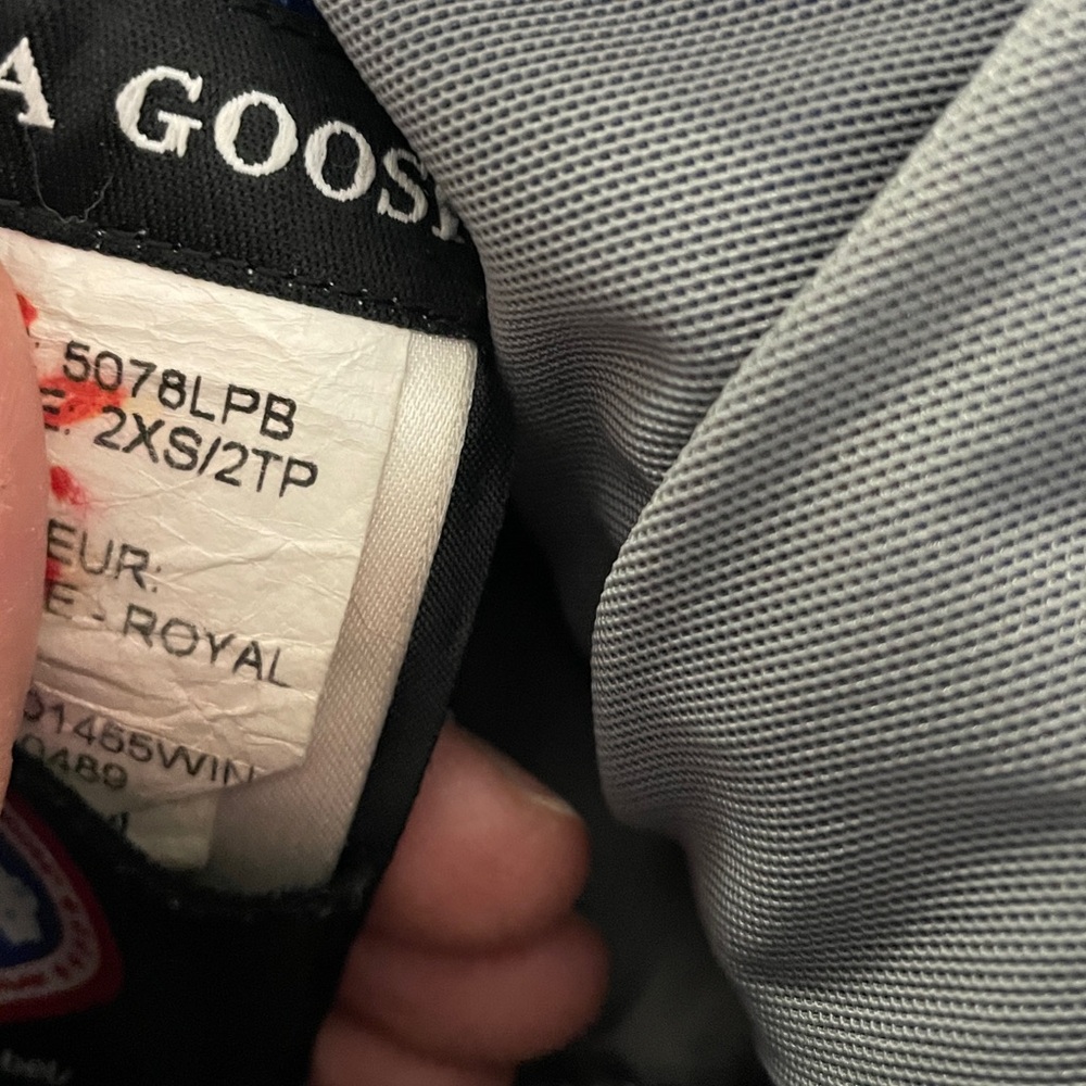 Canada Goose Vibrant Blue Jacket - Picture 6 of 11